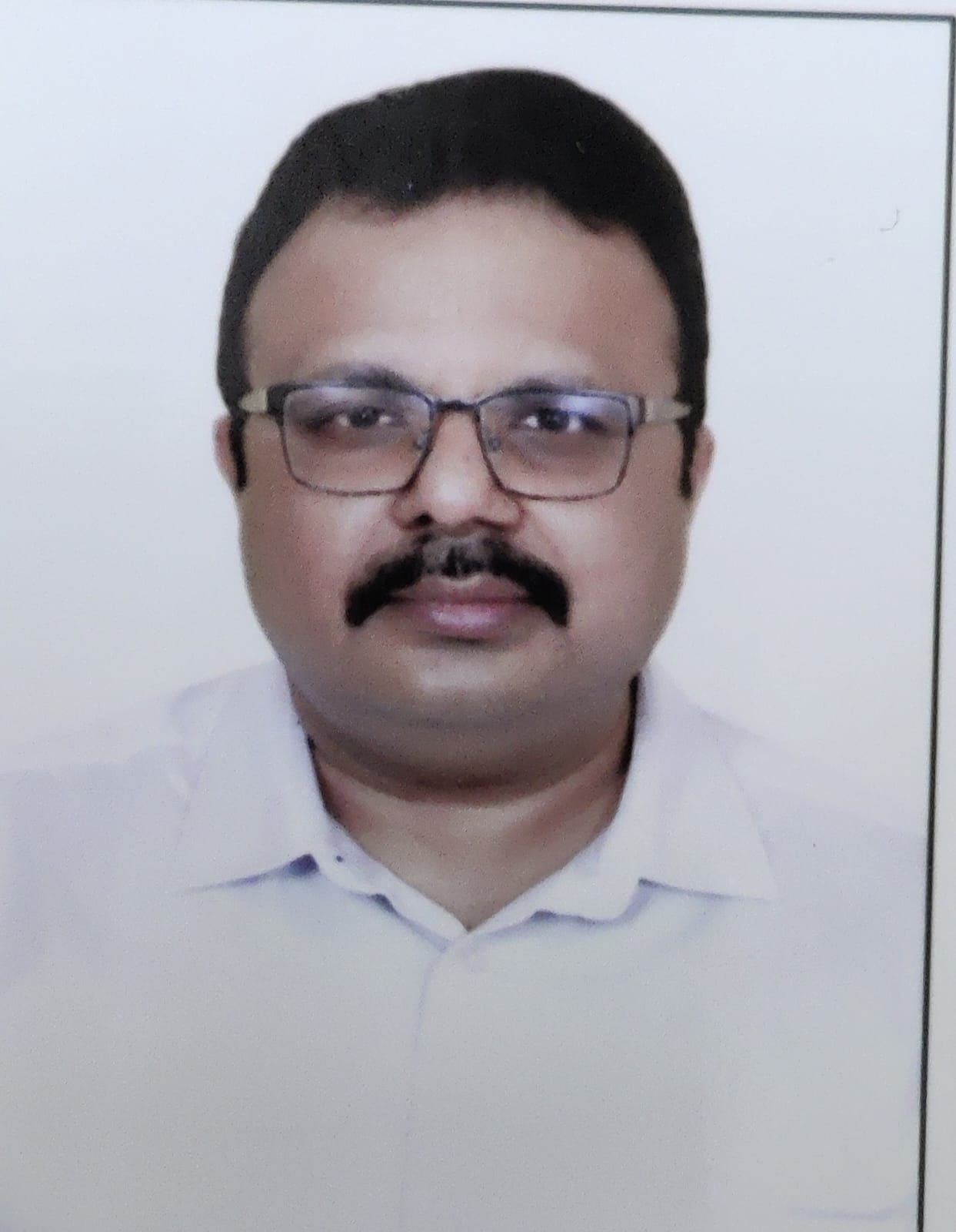 Prof. Kumar Ashutosh (Head)