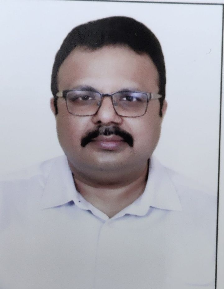 Prof. Kumar Ashutosh (Head)